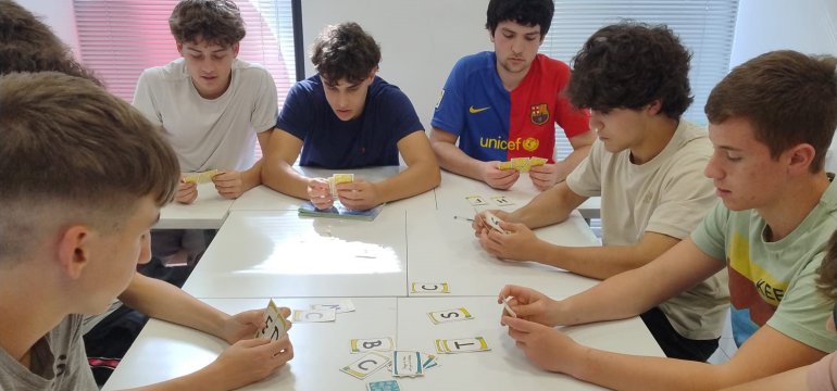 Inglés para niños y jóvenes de 12 a 18 años.